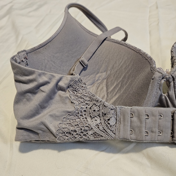Victoria's Secret body by Victoria perfect shape 32DDD - Picture 5 of 10